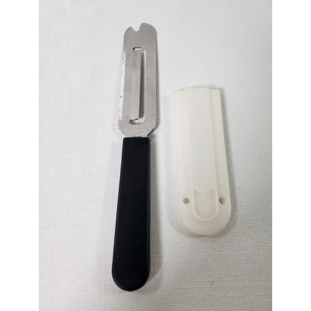 The Pampered Chef Cheese Knife # 1125 Slicer Spreader Stainless W/Sheath‎